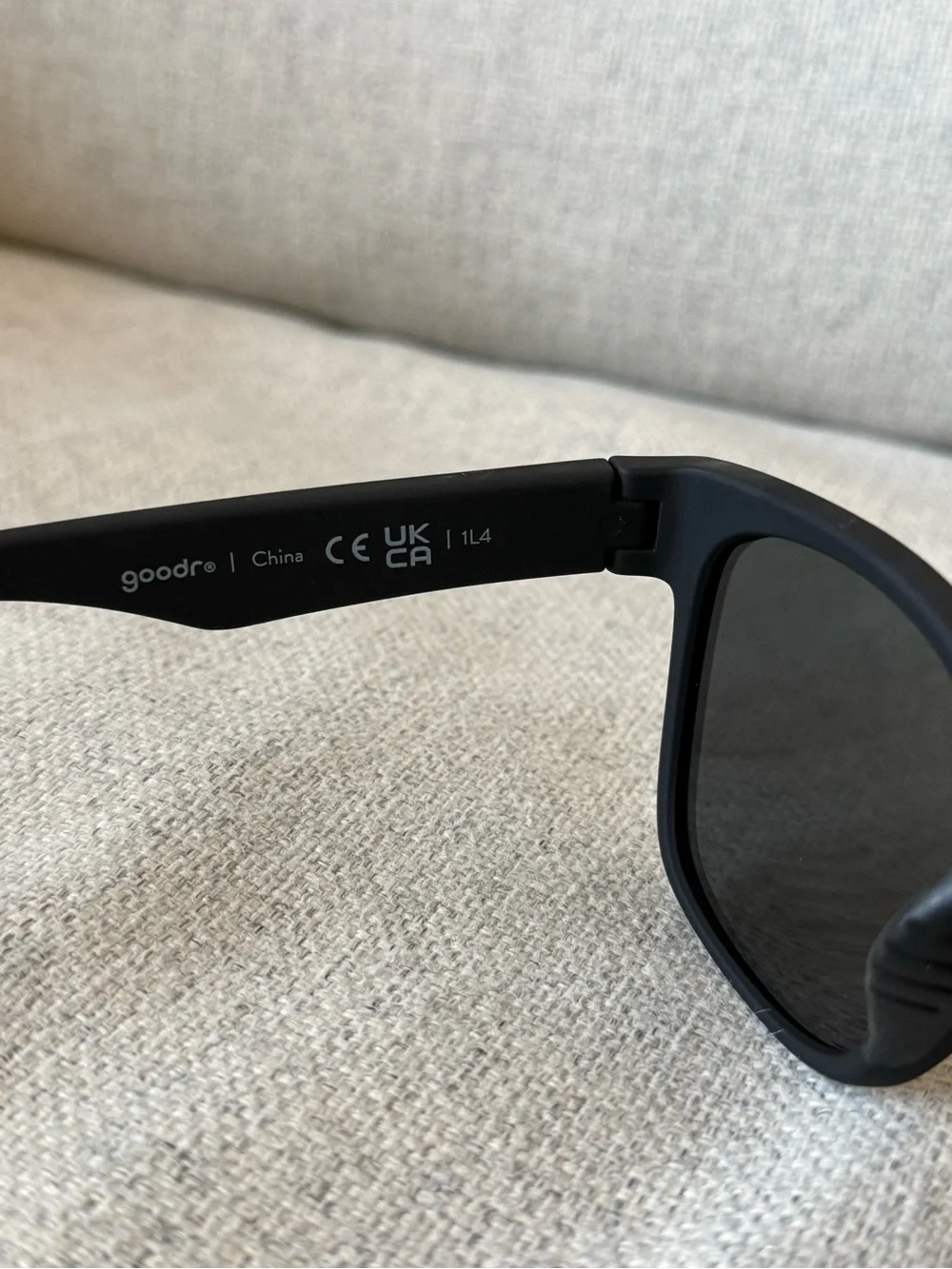 goodr Hooked on Onyx Classic Black Polarized Sunglasses, Large Fit, Unisex